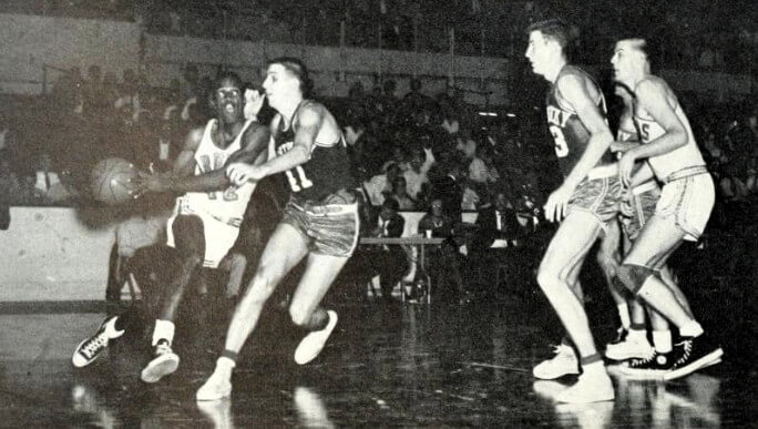 men playing basketball