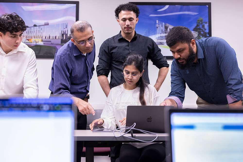Anand Panangadan supervises smart cooking assistant system students