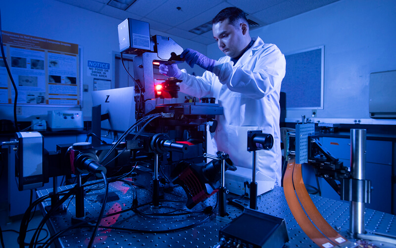 Jose Lopez-Ceja working in microbots lab