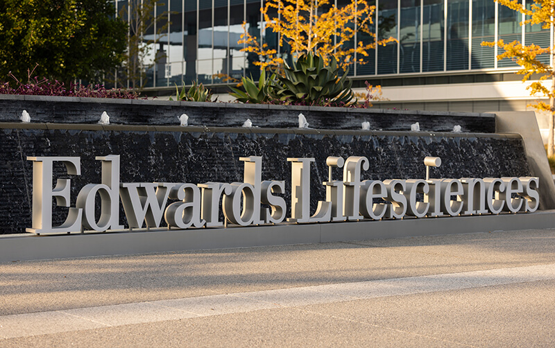 Logo of Edwards Lifesciences, a medical device company