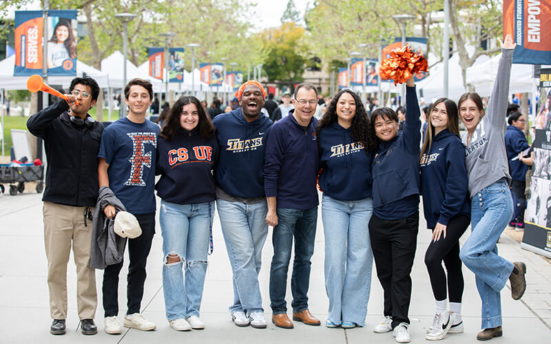  Amir Dabirian poses with students