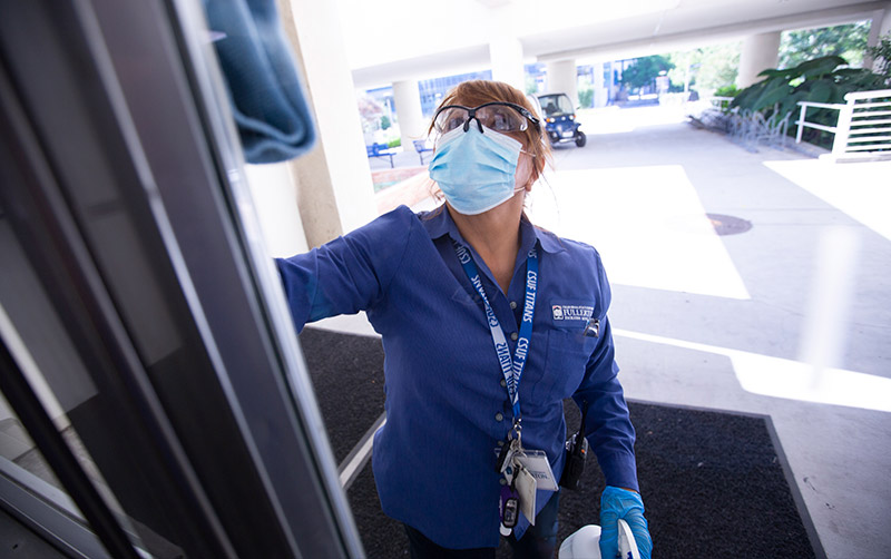 CSUF Crews sanitize campus.