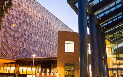 Rare Book Collector Lends Support to Pollak Library | CSUF News