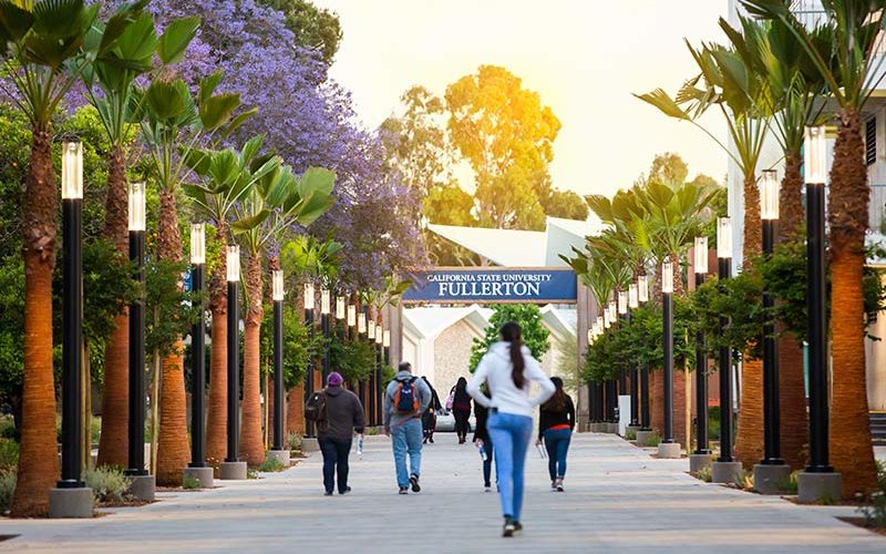 CSUF Promenade