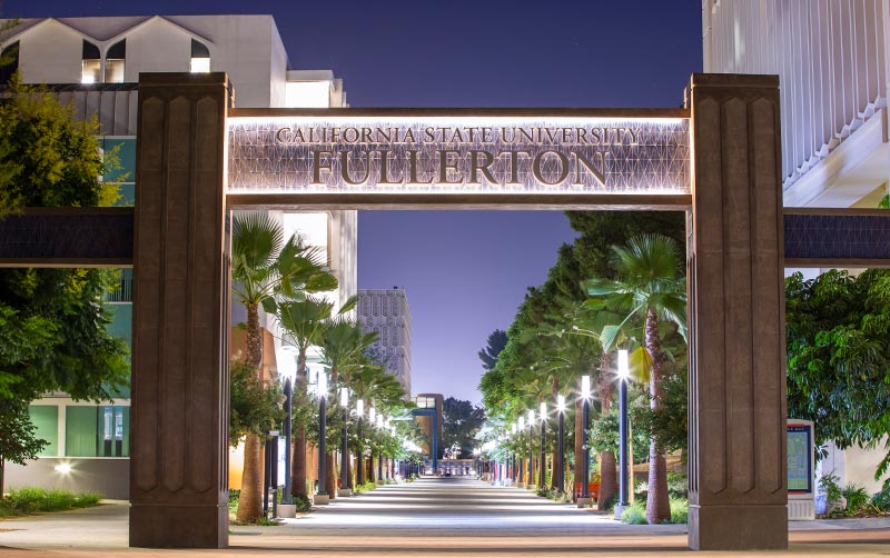Evening view of the CSUF promenade.