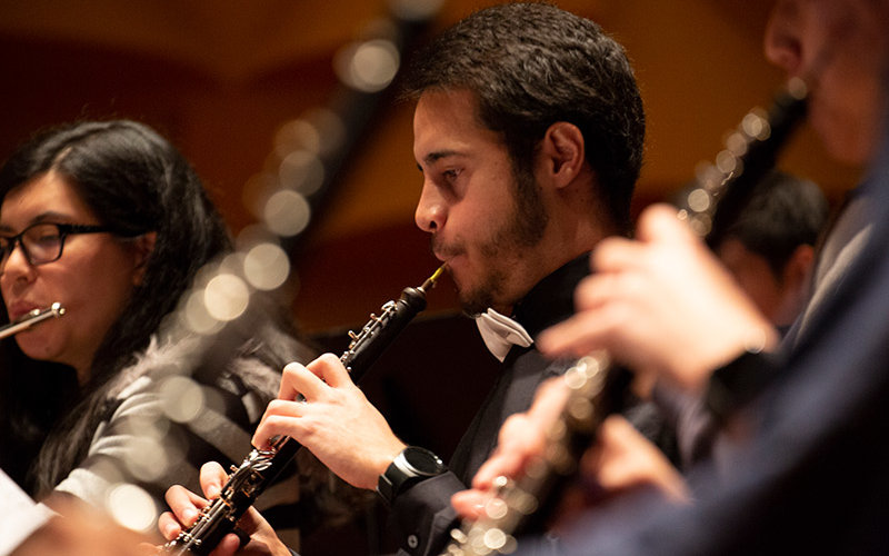 Jesus Ramos playing clarinet.