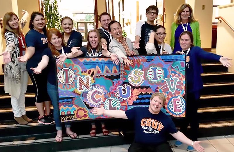 CSUF students attending art conference