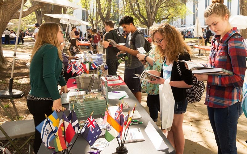 Students at the Study Abroad Fair