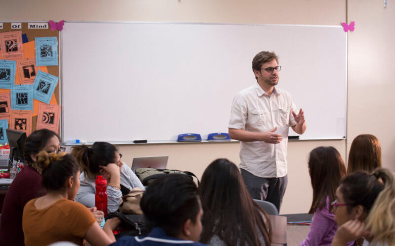 Julián Jefferies, associate professor of literacy and reading education, teaching.