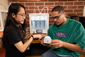 Recent Graduate Develops 3D Printable Prostheses to Restore Amputees' Finger  Mobility - University of Houston