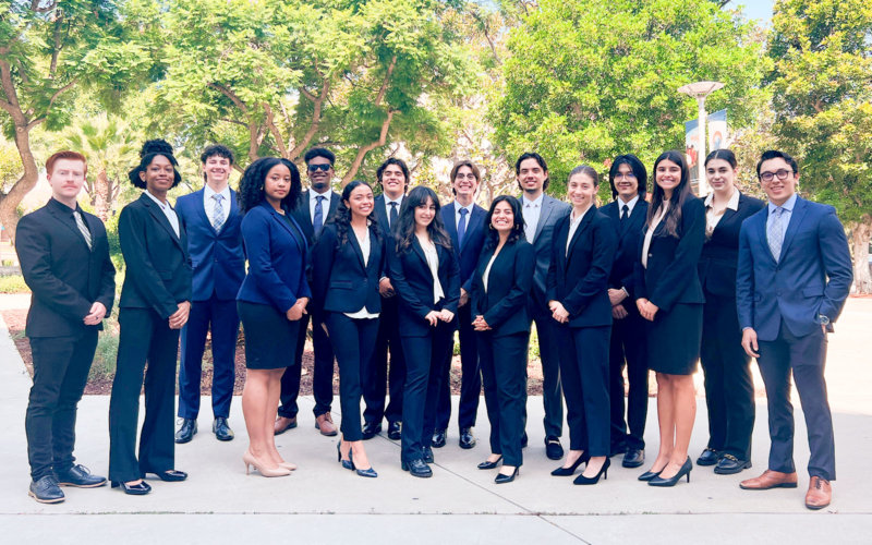 The 2023-24 Moot Court Team poses for photo on campus
