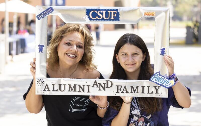 Sebrina Valdez and daughter at Alumni Family Weekend