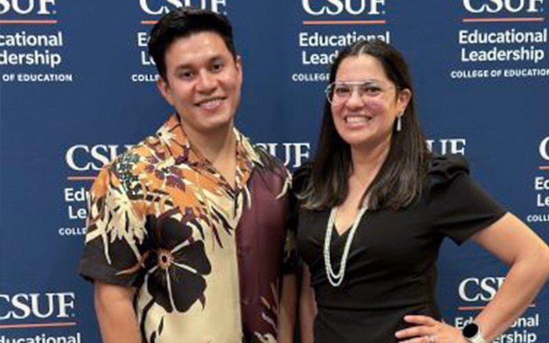 CSUF alumni Edgar Hernandez and Sardis Rodriguez at the Ed.D. alumni mixer event