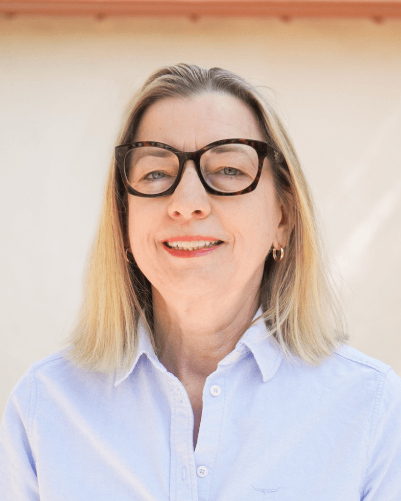 Portrait of Elizabeth Tetzlaff, member of the Alumni Association board of directors