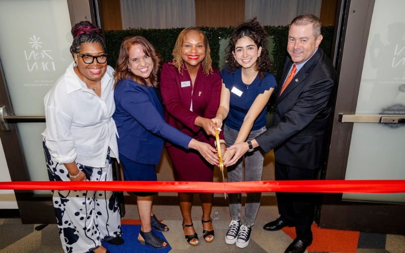 Keya Allen, Sylvana Cicero, Khalilah Doss, Deniz Suzer and Dave Edwards cut the ribbon for the ASI Zen Den in the Titan Student Union.